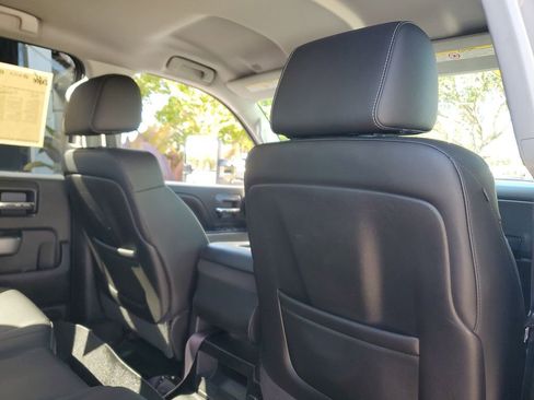 Used 2015 Chevrolet Silverado 2500 LT w/ LT Convenience Package image 26