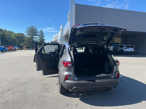 New 2025 Ford Escape ST-Line Elite w/ Tech Pack #1 image 9