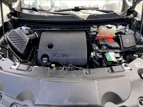 Used 2019 Chevrolet Traverse LS AWD/4WD image 29