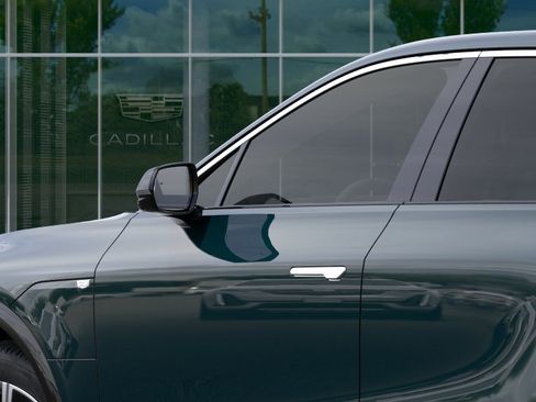 New 2026 Cadillac Lyriq Luxury image 12