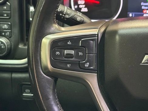Used 2019 Chevrolet Silverado 1500 LT Trail Boss w/ Convenience Package AWD/4WD image 17