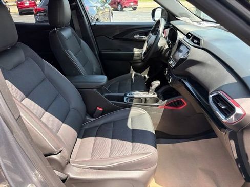 Used 2021 Chevrolet TrailBlazer RS w/ Sun and Liftgate Package AWD/4WD image 20