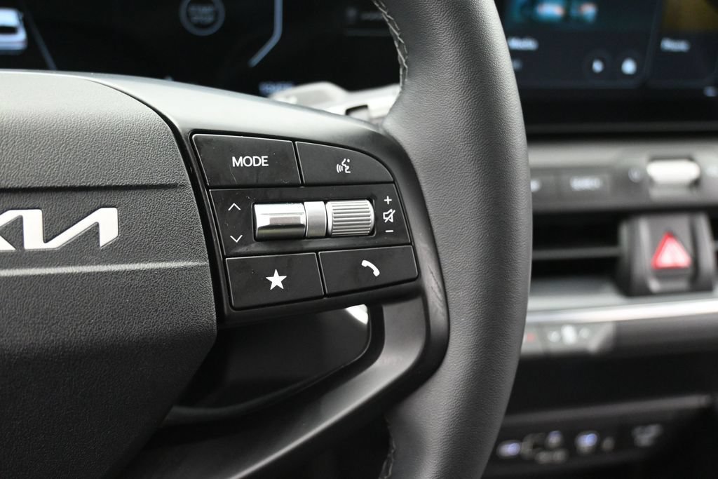 Used 2025 Kia K4 EX FWD image 10