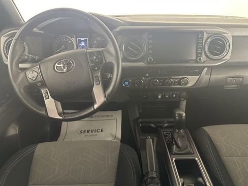 Used 2023 Toyota Tacoma TRD Off-Road image 12