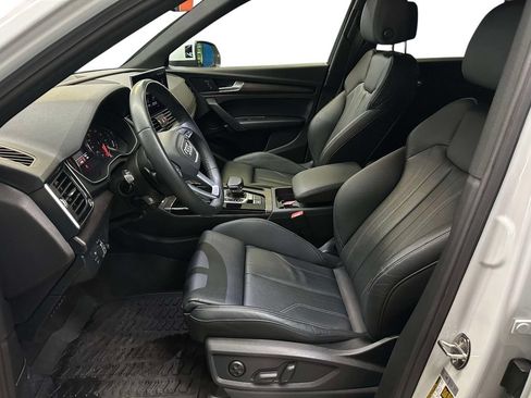 Used 2023 Audi Q5 2.0T Premium w/ Convenience Package AWD/4WD image 6