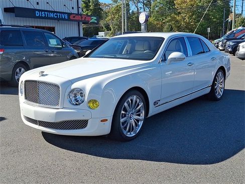 Used 2014 Bentley Mulsanne image 3