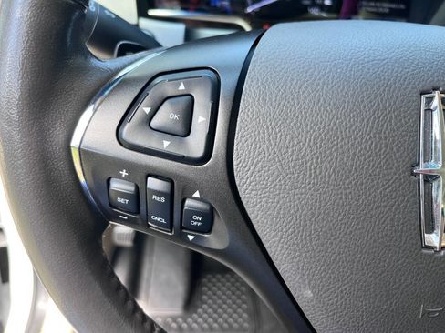 Used 2014 Lincoln MKS AWD w/ Equipment Group 201A image 29