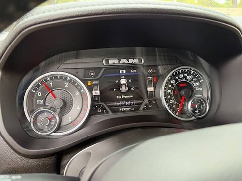 Used 2022 RAM 2500 Laramie AWD/4WD image 11