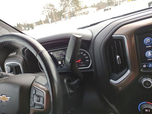 Used 2022 Chevrolet Silverado 3500 High Country image 25