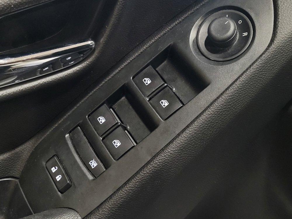 Used 2017 Chevrolet Trax LS AWD/4WD image 27