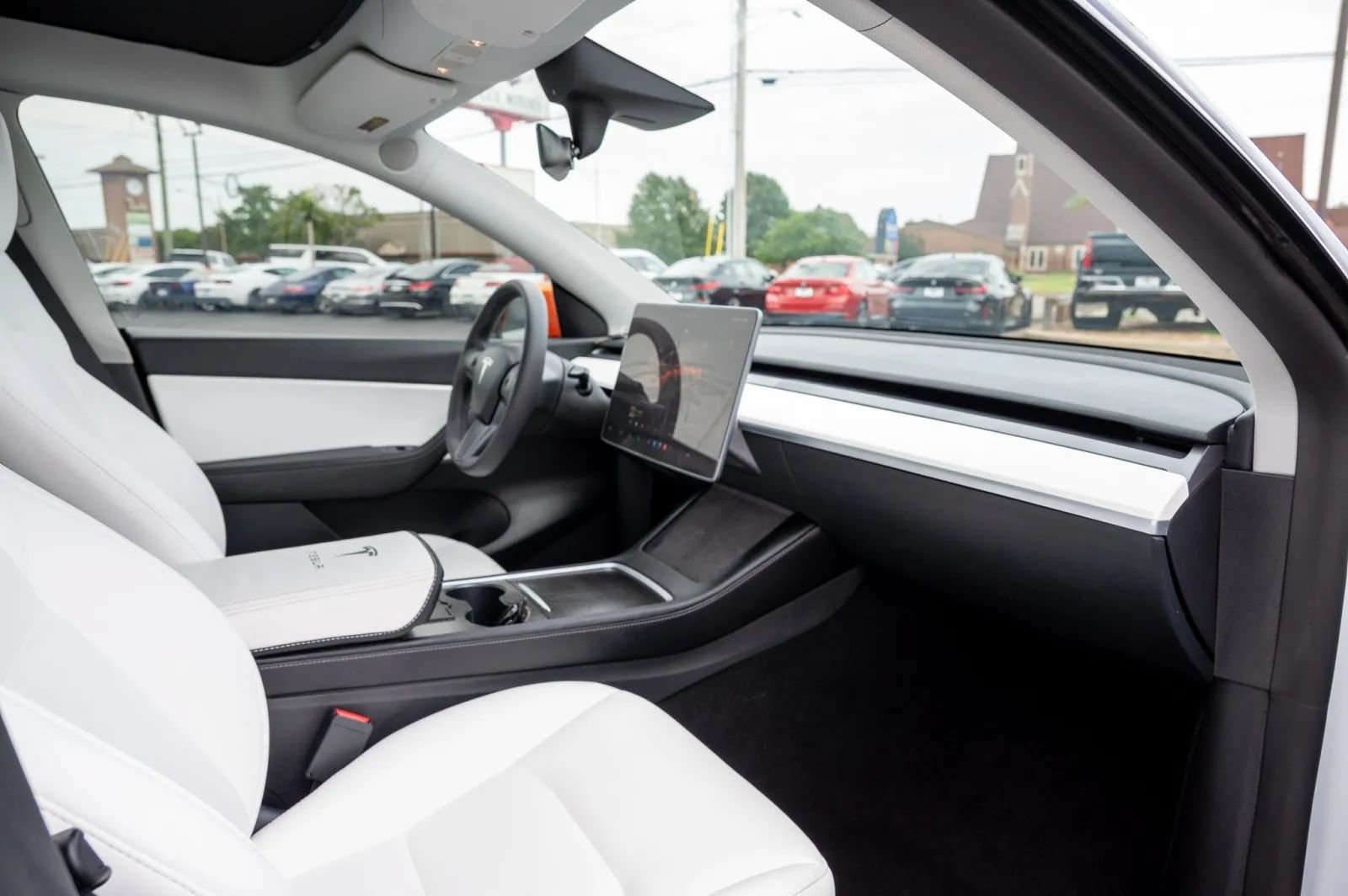 Used 2022 Tesla Model Y Performance AWD/4WD image 33