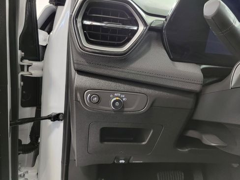 Used 2025 Chevrolet TrailBlazer LT image 10