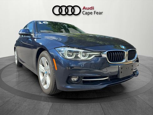 Used 2016 BMW 328i xDrive Sedan AWD/4WD image 7