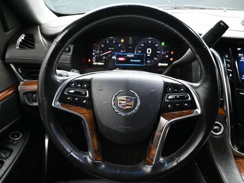 Used 2015 Cadillac Escalade Luxury AWD/4WD image 15