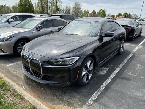 Used 2023 BMW i4 eDrive35 w/ Premium Package image 6