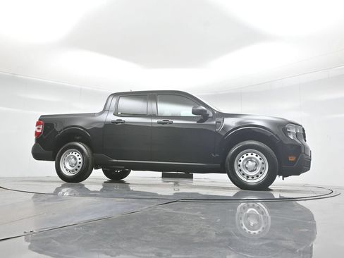 Used 2025 Ford Maverick XL FWD image 3