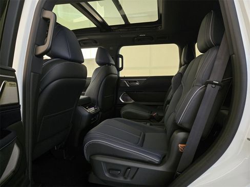 New 2026 INFINITI QX80 SPORT w/ Sport Exterior Package image 7