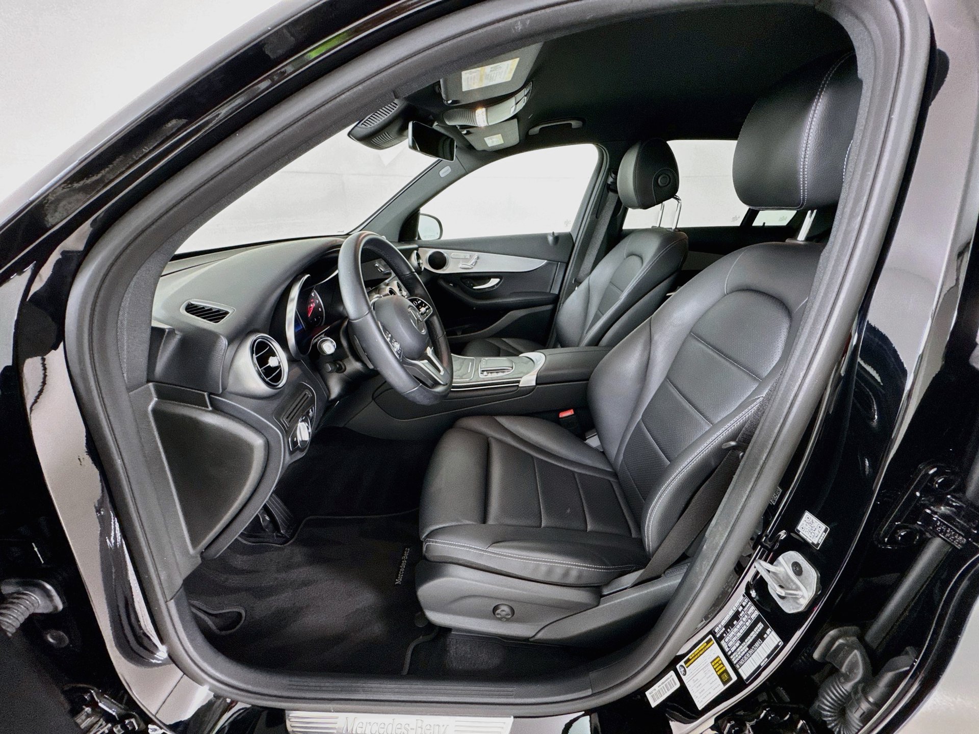 Certified 2022 Mercedes-Benz GLC 300 image 22