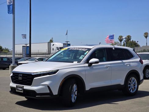 Used 2026 Honda CR-V EX image 3