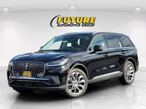 New 2026 Lincoln Aviator AWD image 2