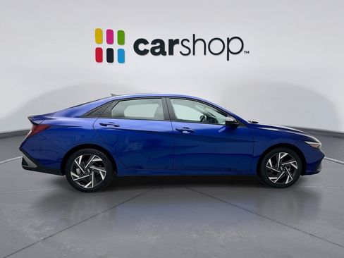 Used 2025 Hyundai Elantra Sport FWD image 6
