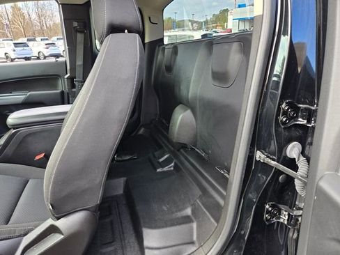 Used 2022 Chevrolet Colorado LT w/ Fleet Safety Package image 10