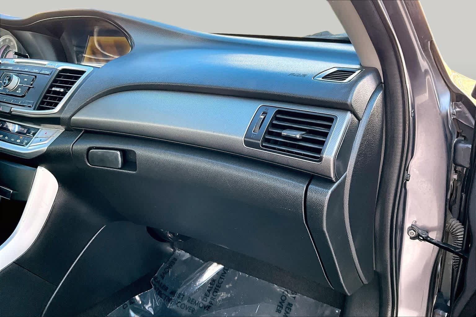 Used 2014 Honda Accord LX image 18