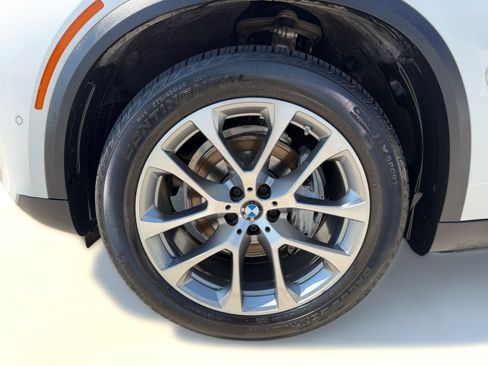Certified 2026 BMW X5 xDrive40i AWD/4WD image 13