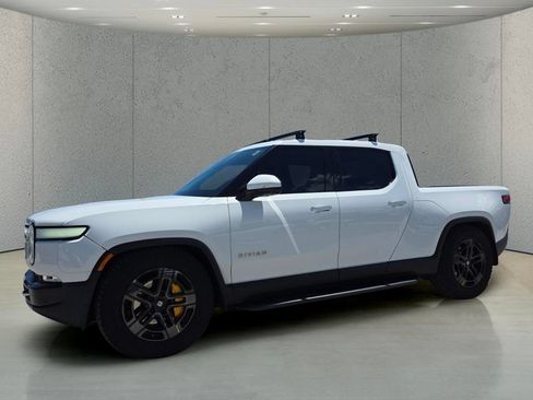 Used 2022 Rivian R1T Adventure AWD/4WD image 10