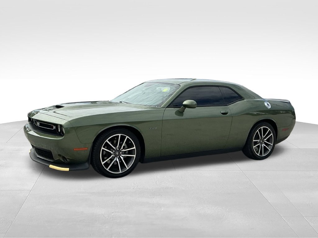 Used 2023 Dodge Challenger R/T RWD image 2
