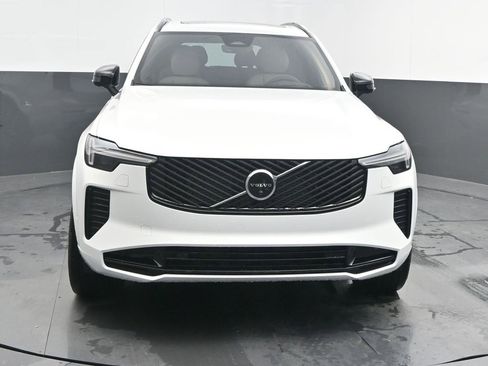 New 2026 Volvo XC90 B6 Ultra w/ Lounge Package image 2