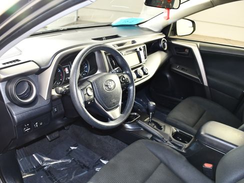 Used 2018 Toyota RAV4 LE w/ All Weather Liner Package AWD/4WD image 2
