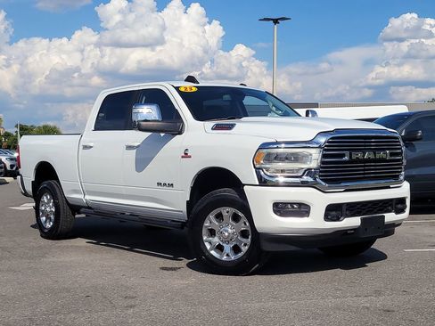 Used 2023 RAM 2500 Laramie AWD/4WD image 1