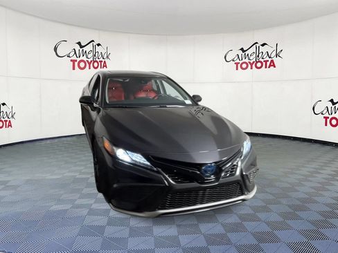 Used 2024 Toyota Camry XSE w/ Navigation Package FWD image 4