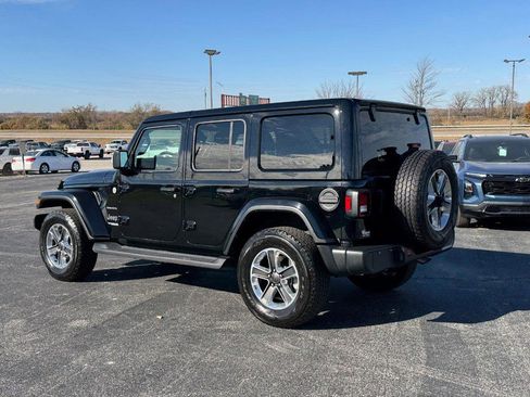Used 2021 Jeep Wrangler Unlimited Sahara image 3