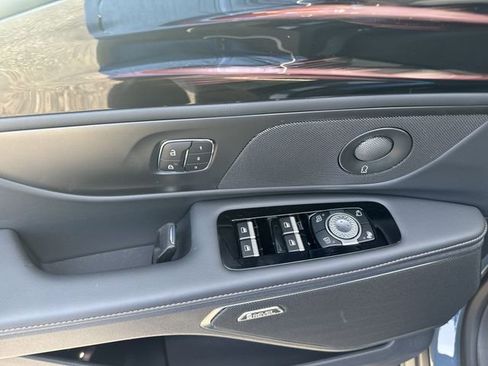 New 2026 Lincoln Nautilus Reserve image 13