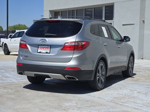 Used 2016 Hyundai Santa Fe SE w/ Option Group 02 image 7
