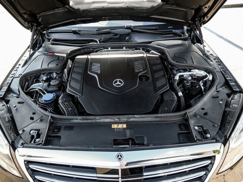 Used 2019 Mercedes-Benz S 560 Sedan image 60