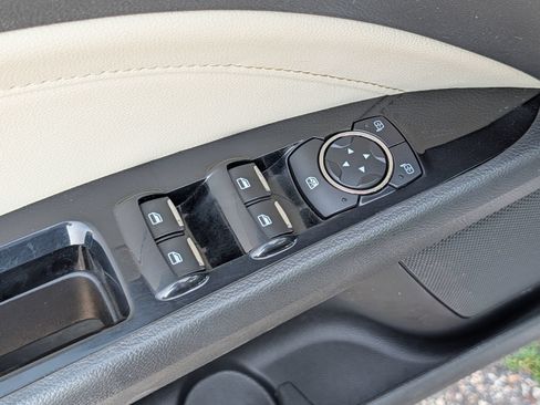 Used 2014 Ford Fusion Energi Titanium FWD image 16