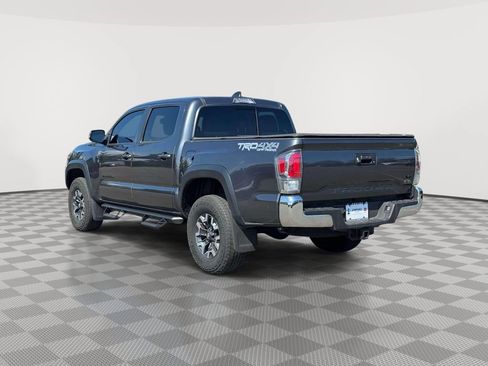 Used 2022 Toyota Tacoma TRD Off-Road AWD/4WD image 5