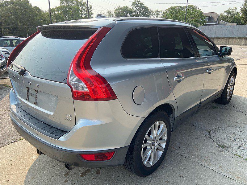 Used 2010 Volvo XC60 T6 AWD/4WD image 4