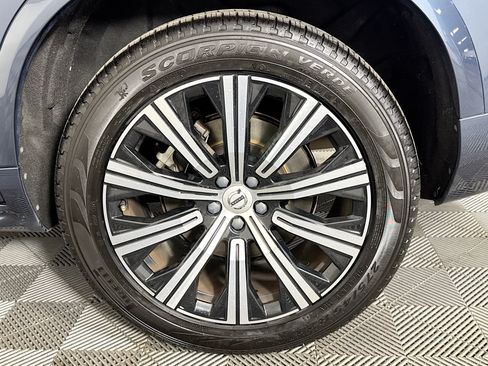 Used 2023 Volvo XC90 B6 Plus w/ Protection Package Premier AWD/4WD image 35