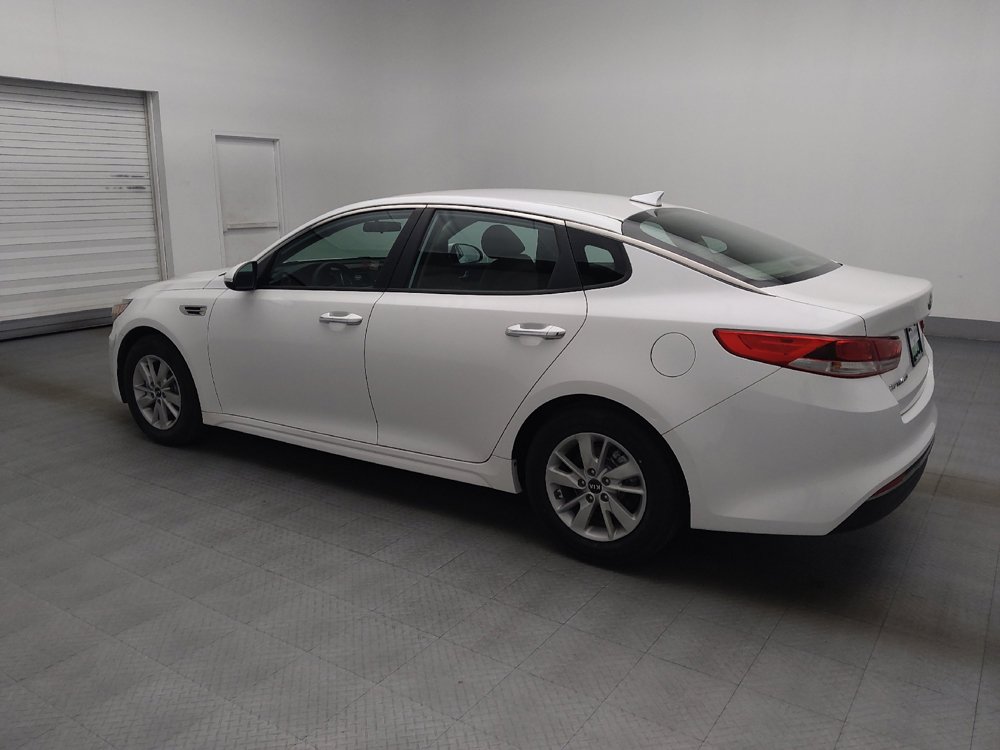 Used 2017 Kia Optima LX FWD image 3