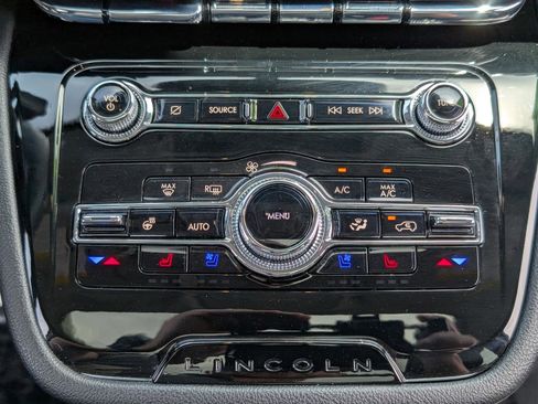 Used 2022 Lincoln Corsair Reserve w/ Elements Package image 26