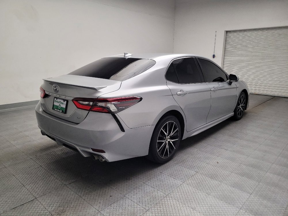 Used 2022 Toyota Camry SE FWD image 9
