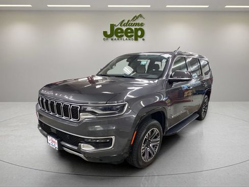 Used 2022 Jeep Wagoneer Series III AWD/4WD image 1