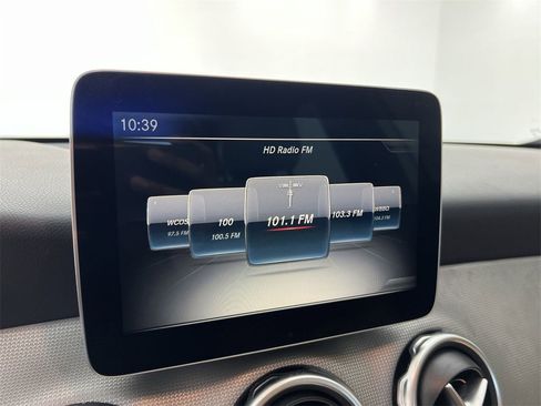 Used 2018 Mercedes-Benz GLA 250 image 13