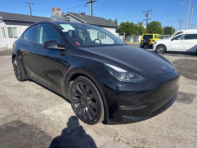 Used 2024 Tesla Model Y Performance AWD/4WD image 3