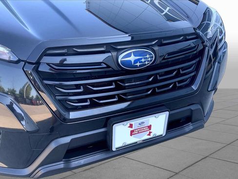 Certified 2023 Subaru Forester Premium AWD/4WD image 31