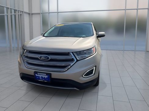 Used 2017 Ford Edge Titanium w/ Canadian Touring Package AWD/4WD image 3